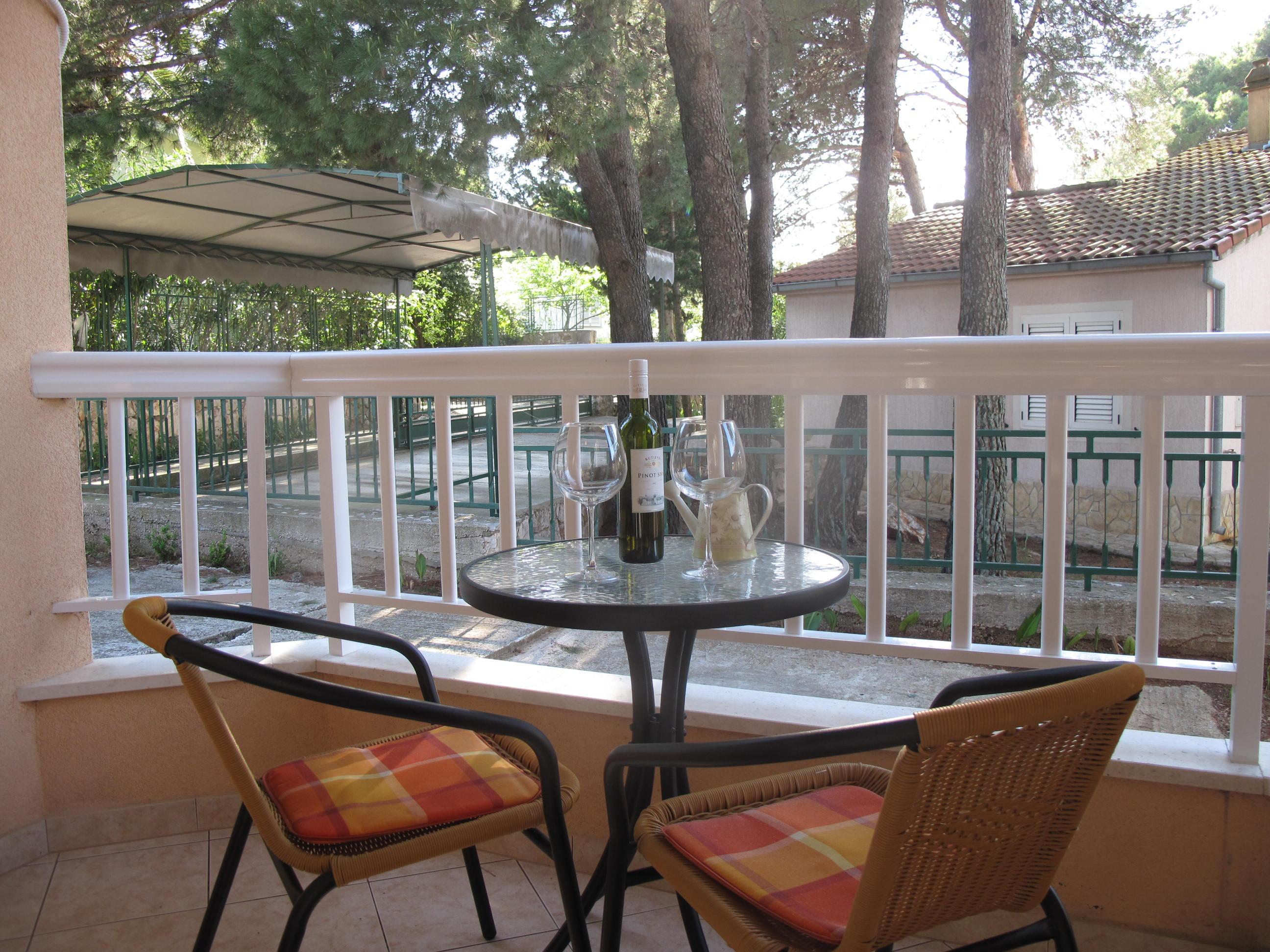 Apartments Mia Стари Град Екстериор снимка