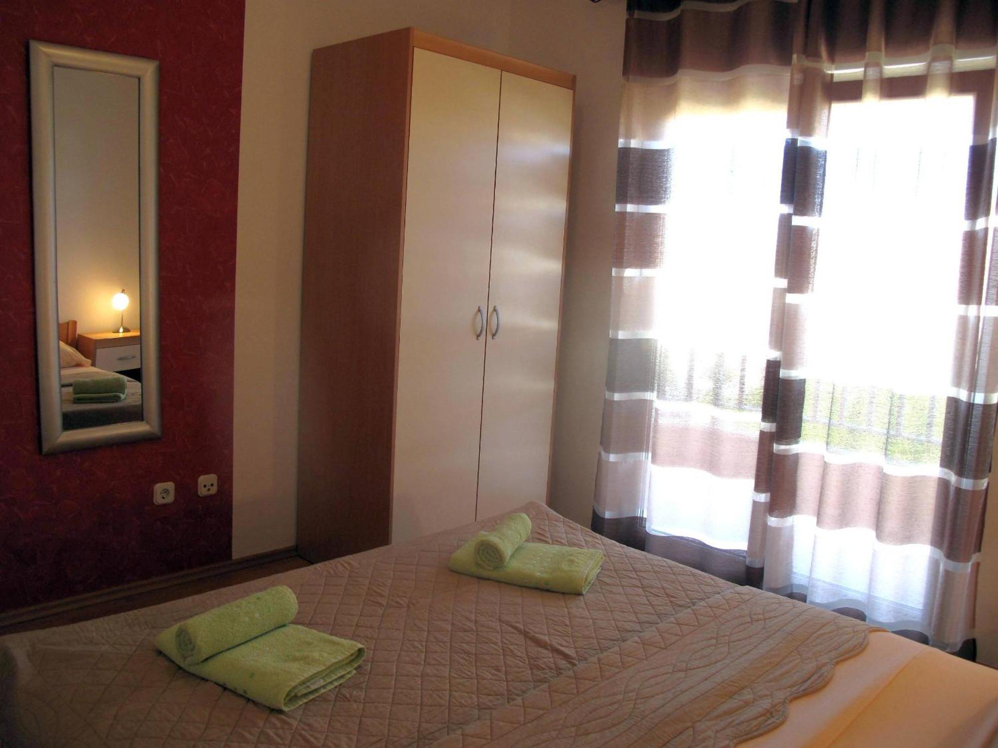 Apartments Mia Стари Град Стая снимка